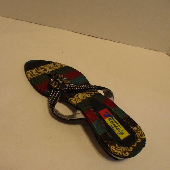 Trendz Woman Size 6 Black Yellow Red Bling Bling Beach Travel Vacation Sandals - Picture 7 of 13